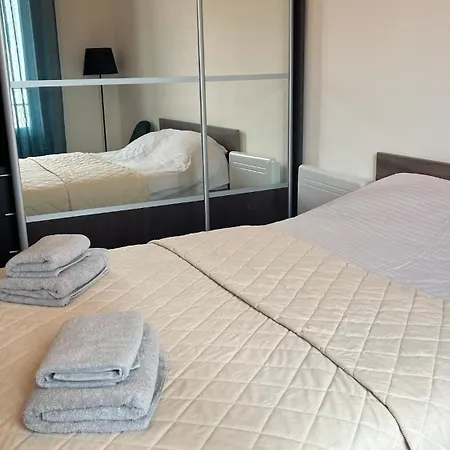 Apartment F2